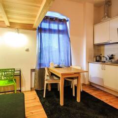 Отель St. Dorothys Hostel - Apartments Польша, Вроцлав - отзывы, цены и фото номеров - забронировать отель St. Dorothys Hostel - Apartments онлайн комната для гостей фото 4