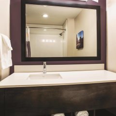 La Quinta Inn & Suites by Wyndham La Verkin-Gateway to Zion in La Verkin, United States of America from 154$, photos, reviews - zenhotels.com bathroom