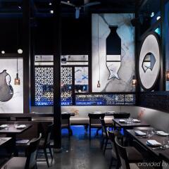 Отель The SKYLOFTS at MGM Grand США, Лас-Вегас - отзывы, цены и фото номеров - забронировать отель The SKYLOFTS at MGM Grand онлайн гостиничный бар