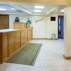 Отель Days Inn Shawnee интерьер отеля фото 2