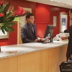 Отель Thistle Barbican Shoreditch интерьер отеля