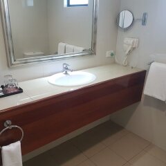Paddy's Hotel & Apartments in Boroko, Papua New Guinea from 155$, photos, reviews - zenhotels.com bathroom photo 2