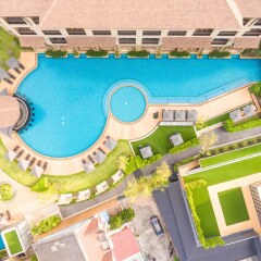 Отель Aurico Kata Resort & Spa бассейн фото 2