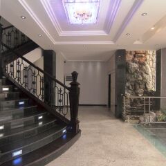 Oakspring Hotel & Luxury Suites интерьер отеля