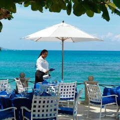 Round Hill Hotel & Villas питание