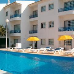 Отель Apartamentos Sereia da Oura бассейн
