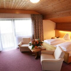 Hotel Schonbrunn Меран комната для гостей фото 5