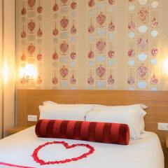 Hotel Romance Malesherbes by Patrick Hayat комната для гостей фото 3