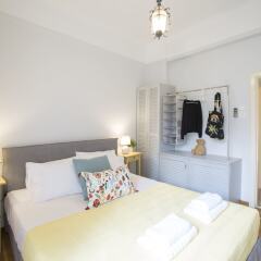Отель Attractive flat near Acropolis Museum комната для гостей