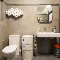 Отель Luxury Italian Lakes Villa With Private Pool, Gym, Bbq, Free Wifi, Lake Views Италия, Вербания - отзывы, цены и фото номеров - забронировать отель Luxury Italian Lakes Villa With Private Pool, Gym, Bbq, Free Wifi, Lake Views онлайн комната для гостей фото 5