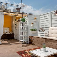 Отель 1 Br Penthouse Vintage Suites With Terrace - Hoa 42149 фото 5