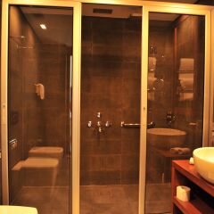 Отель Avala Resort & Villas ванная