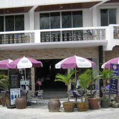 Orchid Hotel and Spa гостиничный бар