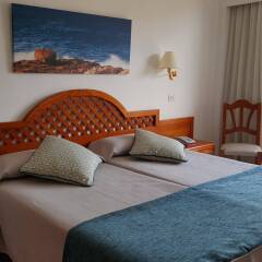 Pinos Playa Hotel комната для гостей фото 5