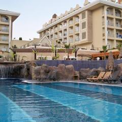 Отель Adalya Resort & Spa бассейн