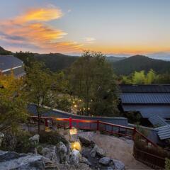 Отель Kurokawa Onsen Gosyo Gekkoujyu Минамиогуни фото 3