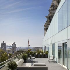Four Seasons Hotel London at Ten Trinity Square фото 2
