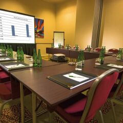 Отель Courtyard by Marriott Prague Airport фото 3