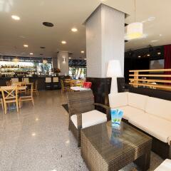 Отель Fuengirola Beach Apartamentos Turisticos гостиничный бар
