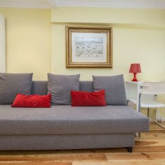 Апартаменты Lisbon Low Cost Apartments комната для гостей фото 4
