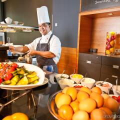 Отель Dorint Hotel am Heumarkt Köln Германия, Кёльн - 2 отзыва об отеле, цены и фото номеров - забронировать отель Dorint Hotel am Heumarkt Köln онлайн питание фото 2