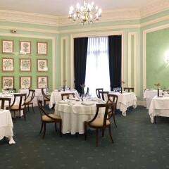 Carlton Hotel питание