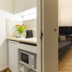 Отель Mithouard Apartment Франция, Париж - отзывы, цены и фото номеров - забронировать отель Mithouard Apartment онлайн сейф в номере