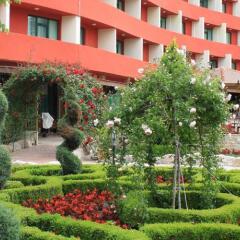 Отель Mena Palace Hotel - Все включено Болгария, Солнечный берег - 2 отзыва об отеле, цены и фото номеров - забронировать отель Mena Palace Hotel - Все включено онлайн