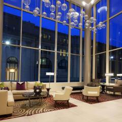 Отель Fairfield Inn & Suites by Marriott New York Midtown Manhattan/Penn Station гостиничный бар