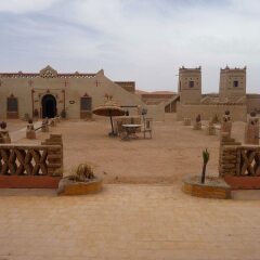 Отель Kasbah Bivouac Lahmada Марокко, Мерзуга - отзывы, цены и фото номеров - забронировать отель Kasbah Bivouac Lahmada онлайн балкон