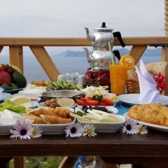 Faralya Yoruk Evi Hotel в номере