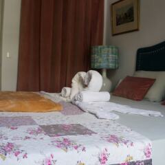 White and Grey Lisbon - Hostel сейф в номере