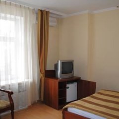 Лотос в Южно-Сахалинске 3 отзыва об отеле, цены и фото номеров - забронировать гостиницу Лотос онлайн Южно-Сахалинск удобства в номере