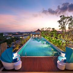 Отель Ramada by Wyndham Bali Sunset Road Kuta бассейн