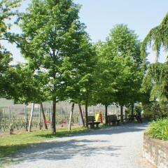 Отель Azienda Agrituristica Costa dei Tigli Костиглиоле-д'Асти парковка