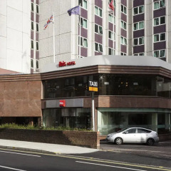 Отель Ibis Earls Court Лондон парковка