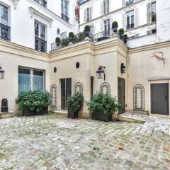 Отель Love Nest in Saint Germain Париж