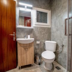 Отель Corona Deluxe Apt (Must) Греция, Салоники - отзывы, цены и фото номеров - забронировать отель Corona Deluxe Apt (Must) онлайн ванная фото 2