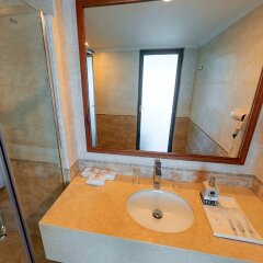 Отель Kaani Grand Seaview ванная фото 2
