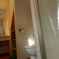 Отель B&B Basilique Бельгия, Брюссель - отзывы, цены и фото номеров - забронировать отель B&B Basilique онлайн ванная