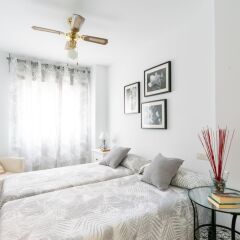 Отель Holi-Rent Santa Ana Фуэнхирола комната для гостей фото 5