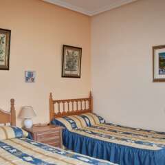 Отель Villa With 4 Bedrooms in Orihuela Costa, With Wonderful sea View, Priv комната для гостей