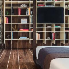 Sir Joan Hotel развлечения