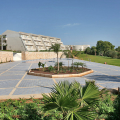 Отель Blau Privilege Porto Petro Beach Resort & Spa парковка