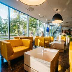 Q Hotel Plus Wroclaw интерьер отеля