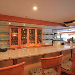 Отель Yongpyong Resort Dragon Valley Hotel Южная Корея, Пхёнчан - отзывы, цены и фото номеров - забронировать отель Yongpyong Resort Dragon Valley Hotel онлайн питание фото 2