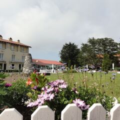 Hotel Nicols