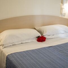 Hotel Soave Римини комната для гостей