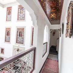 Отель Riad dar Chrifa Марокко, Фес - отзывы, цены и фото номеров - забронировать отель Riad dar Chrifa онлайн балкон