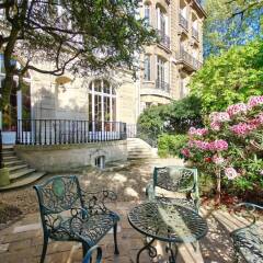 Апартаменты Luxury apartment - garden access Monceau фото 2